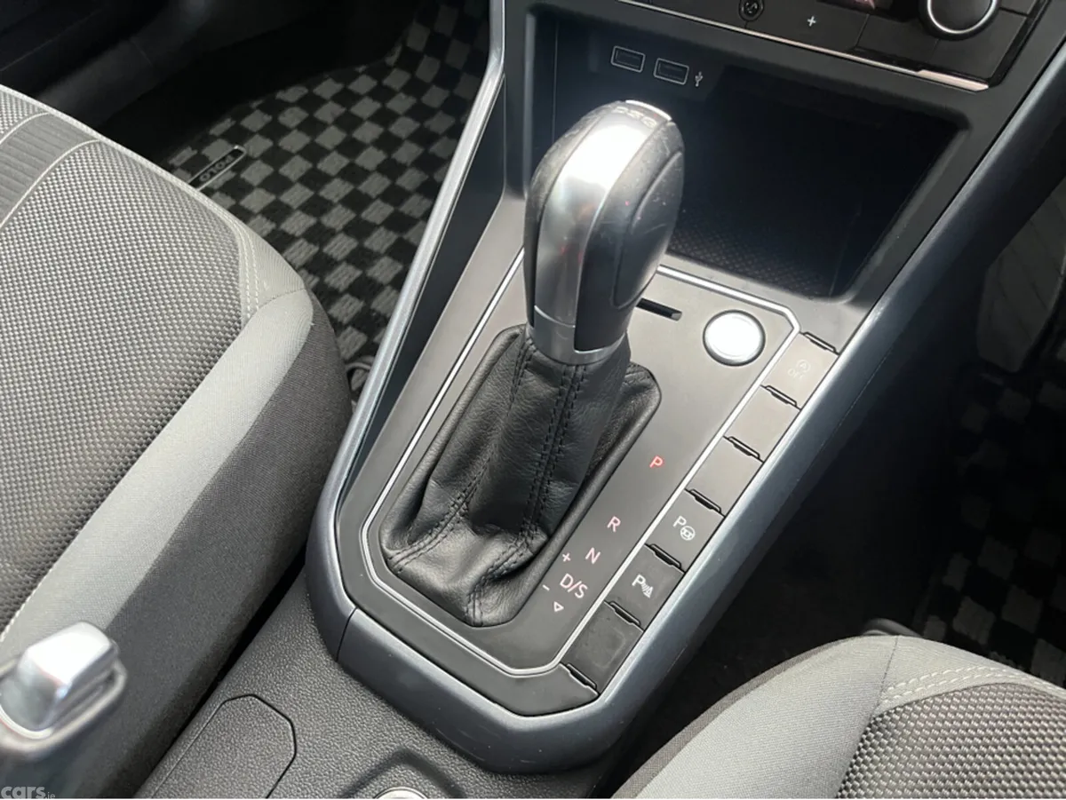Volkswagen Polo Hatchback, Petrol, 2018, Orange