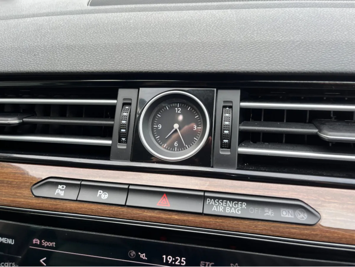 Volkswagen Passat Saloon, Diesel, 2018, Grey