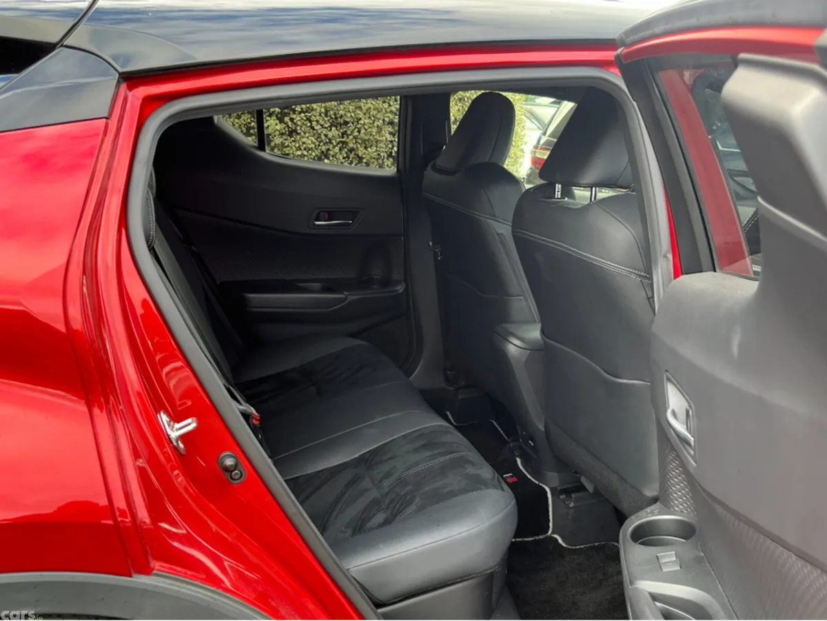 Toyota C-HR SUV, Petrol Hybrid, 2021, Red
