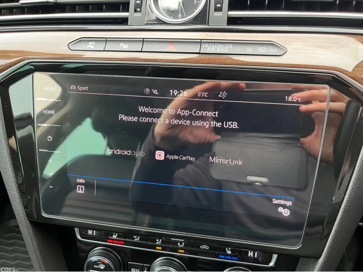 Volkswagen Passat Saloon, Diesel, 2018, Grey