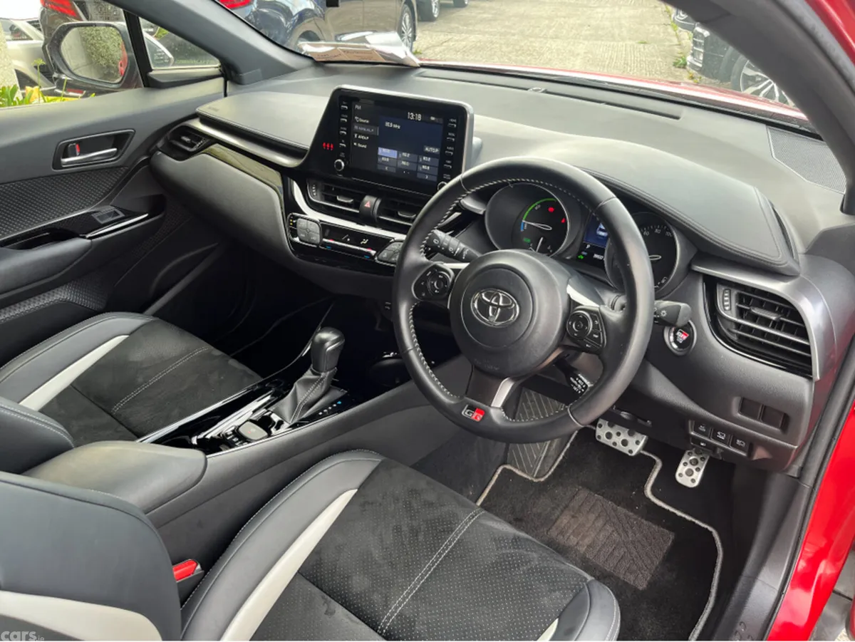 Toyota C-HR SUV, Petrol Hybrid, 2021, Red