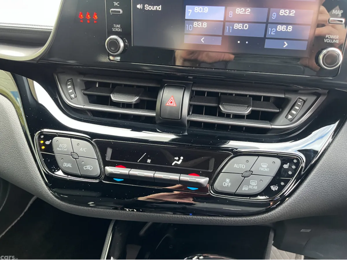 Toyota C-HR SUV, Petrol Hybrid, 2021, Red