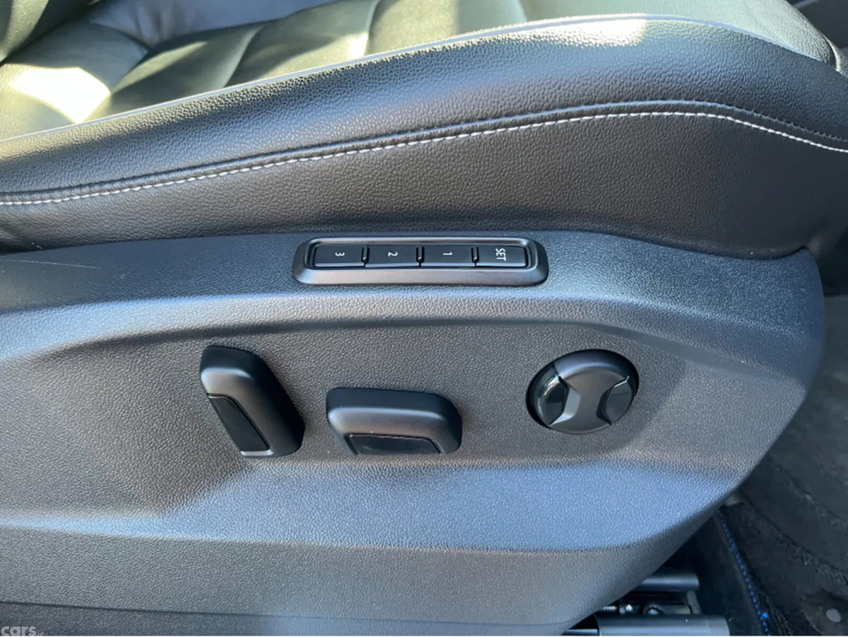 Volkswagen Tiguan SUV, Diesel, 2019, Black