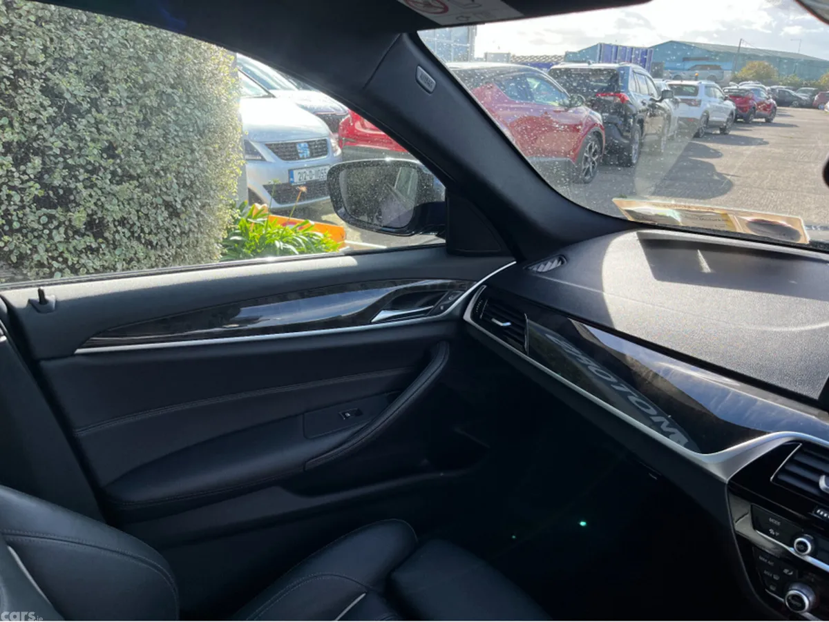 BMW 5-Series Saloon, Diesel, 2017, Blue