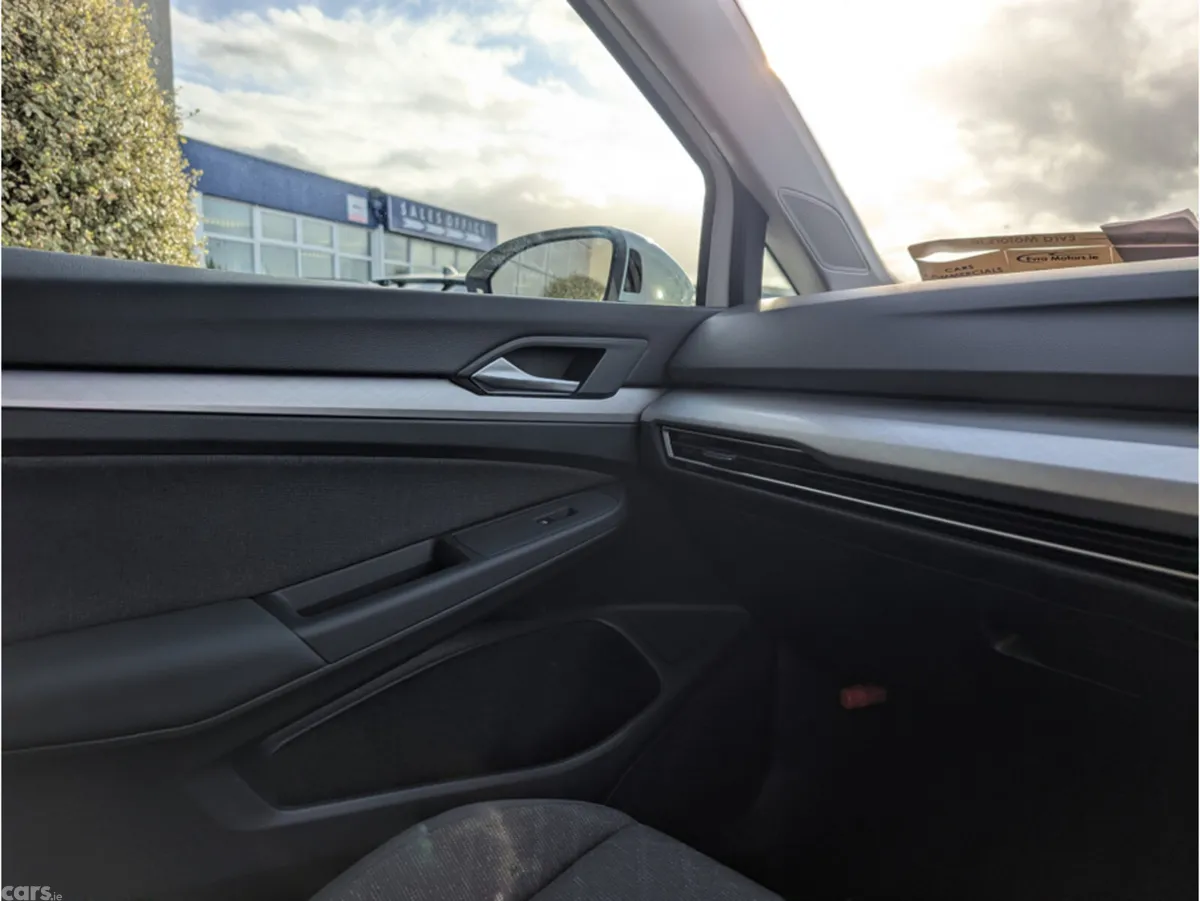 Volkswagen Golf Hatchback, Diesel, 2024, White