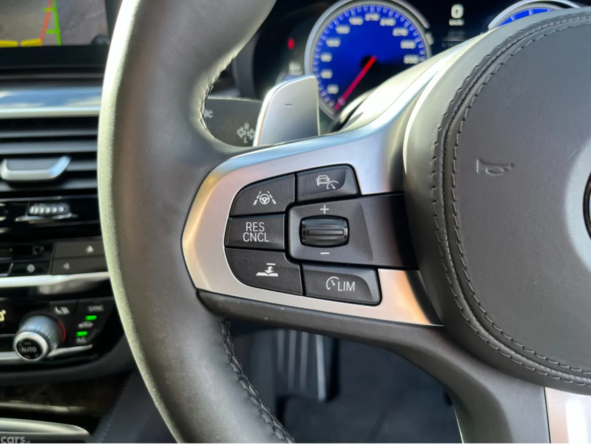 BMW 5-Series Saloon, Diesel, 2017, Blue