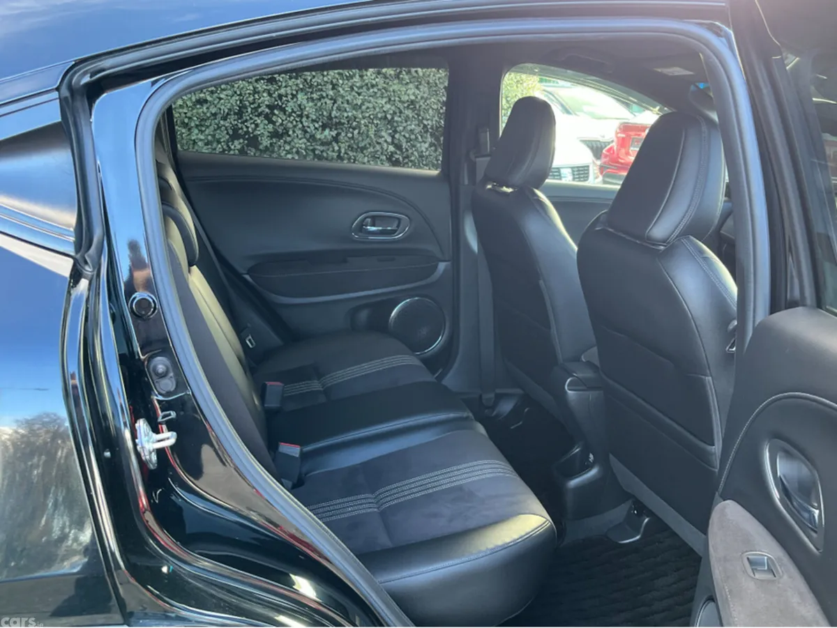 Honda Vezel SUV, Petrol Hybrid, 2021, Black