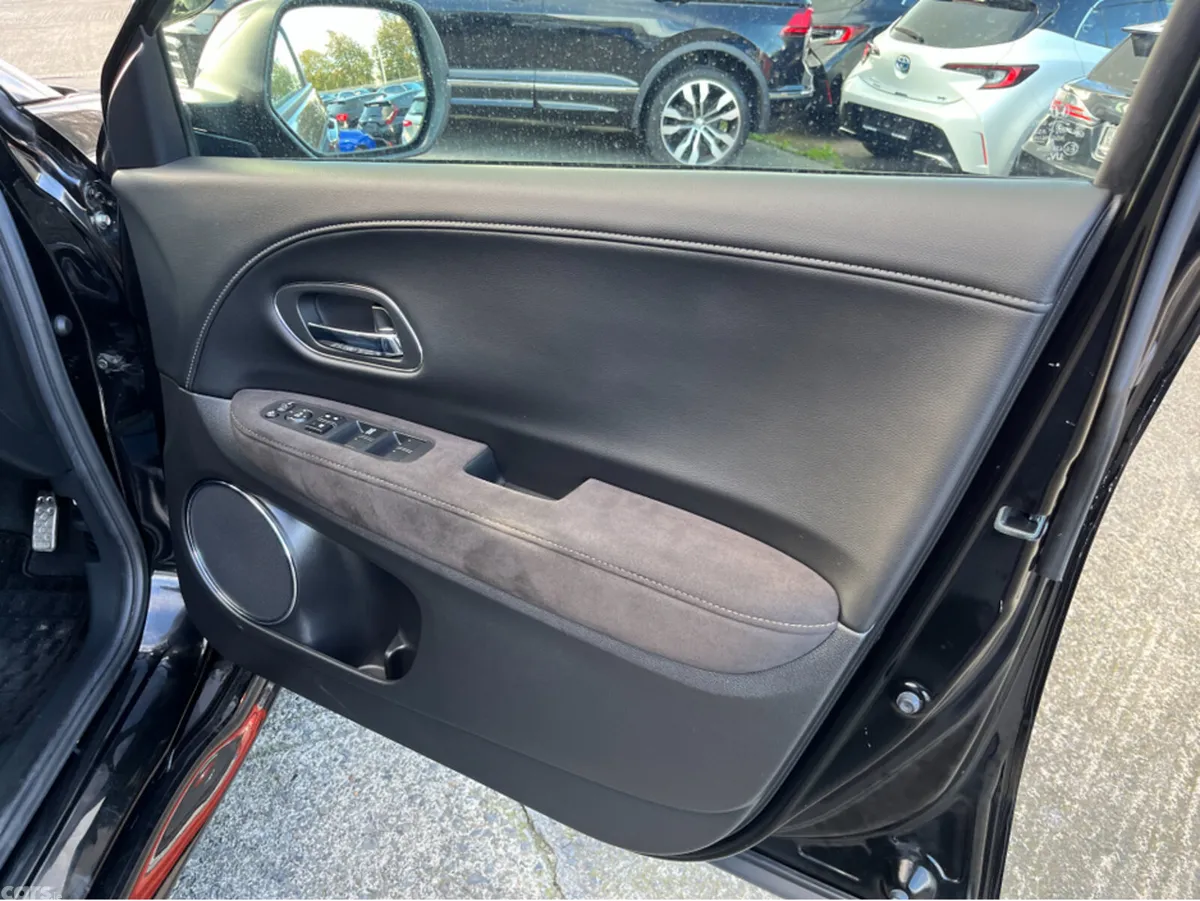 Honda Vezel SUV, Petrol Hybrid, 2021, Black