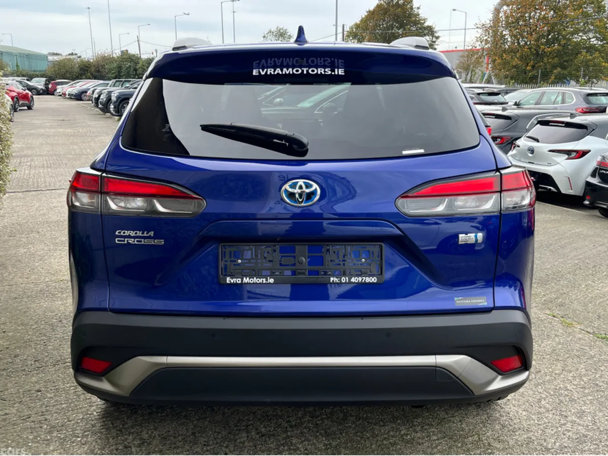 Toyota Corolla Cross SUV, Petrol Hybrid, 2022, Blue