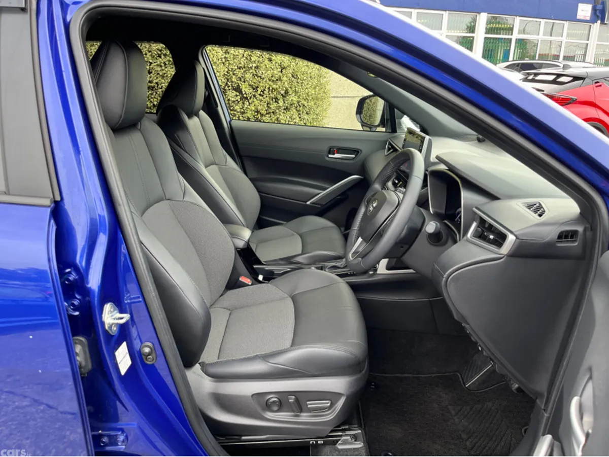 Toyota Corolla Cross SUV, Petrol Hybrid, 2022, Blue