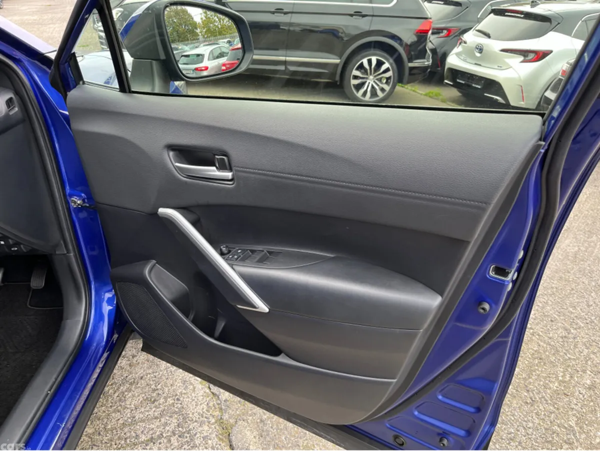 Toyota Corolla Cross SUV, Petrol Hybrid, 2022, Blue
