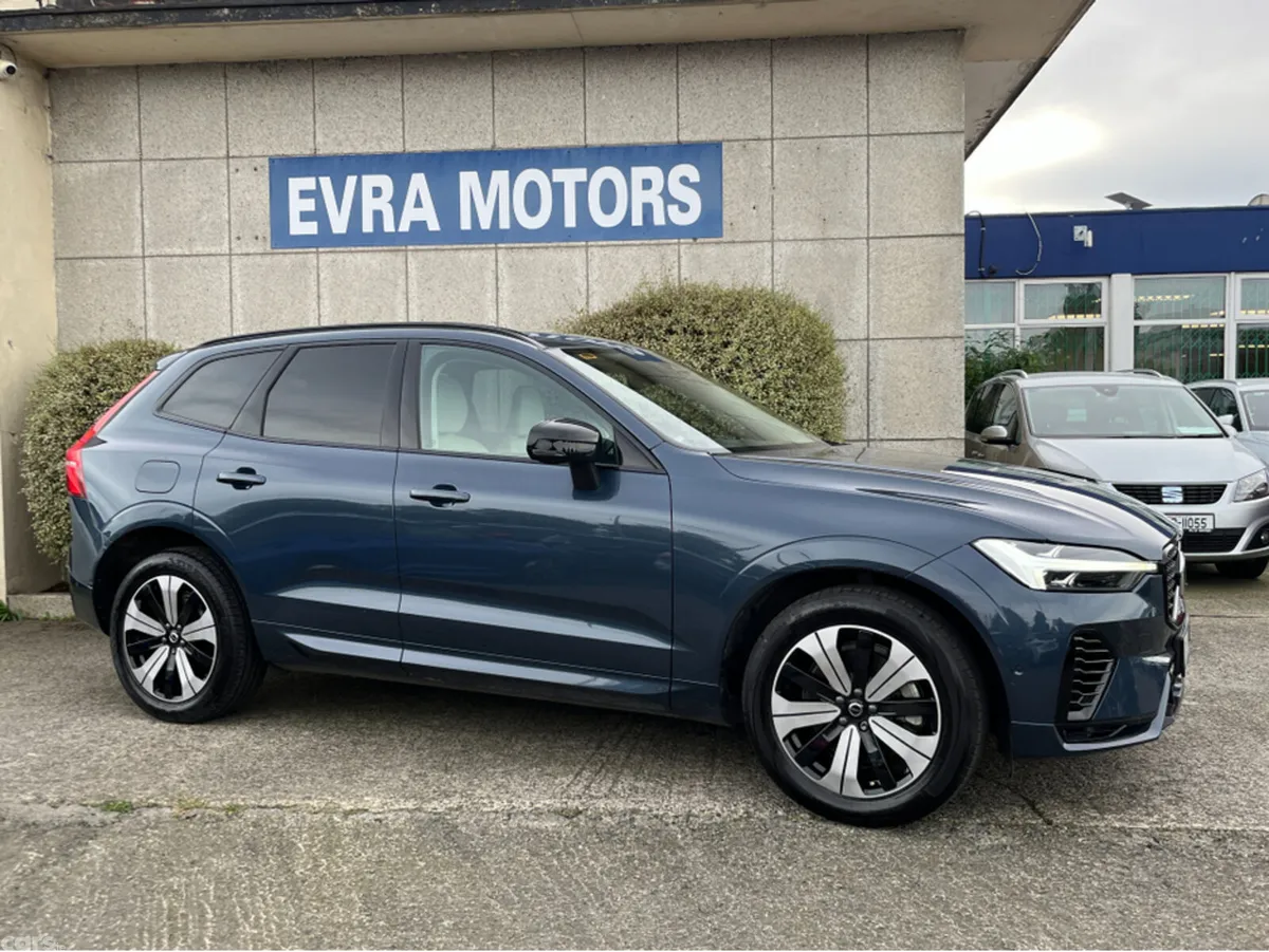 Volvo XC60 SUV, Petrol Plug-in Hybrid, 2024, Blue