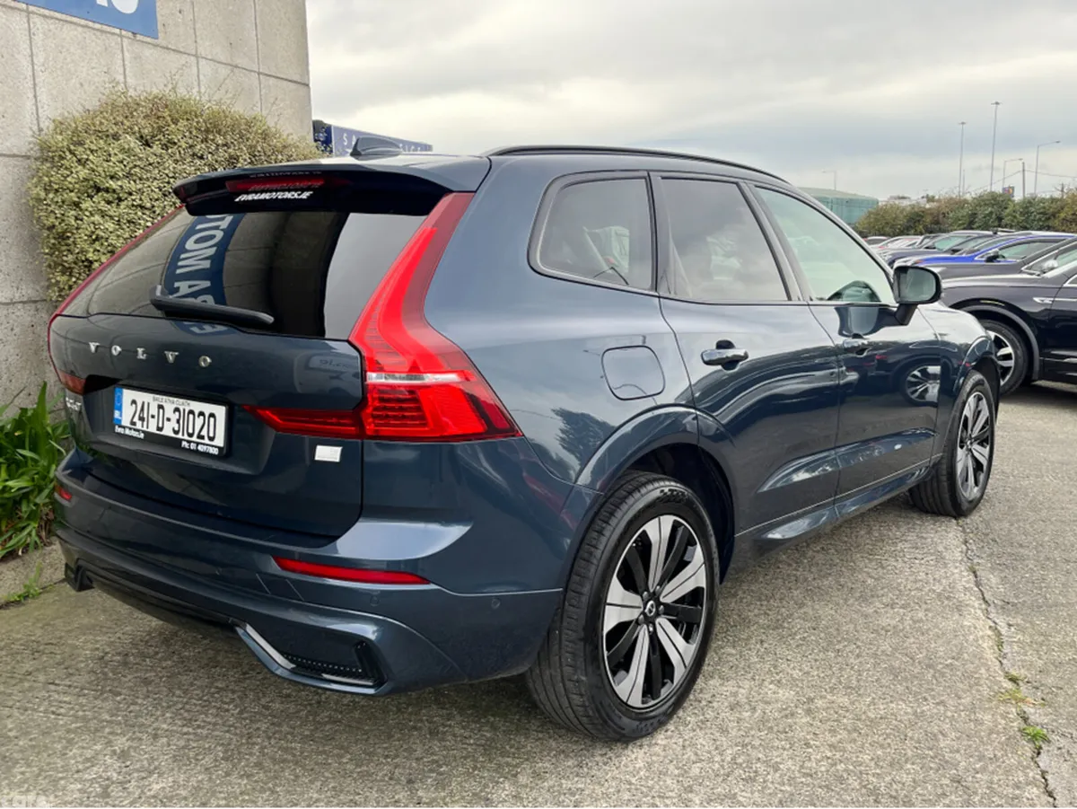 Volvo XC60 SUV, Petrol Plug-in Hybrid, 2024, Blue