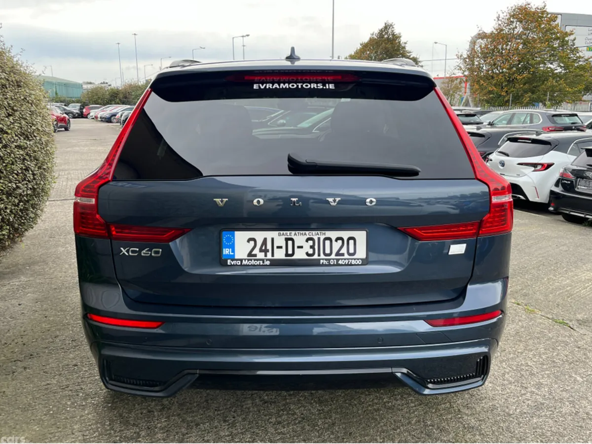 Volvo XC60 SUV, Petrol Plug-in Hybrid, 2024, Blue