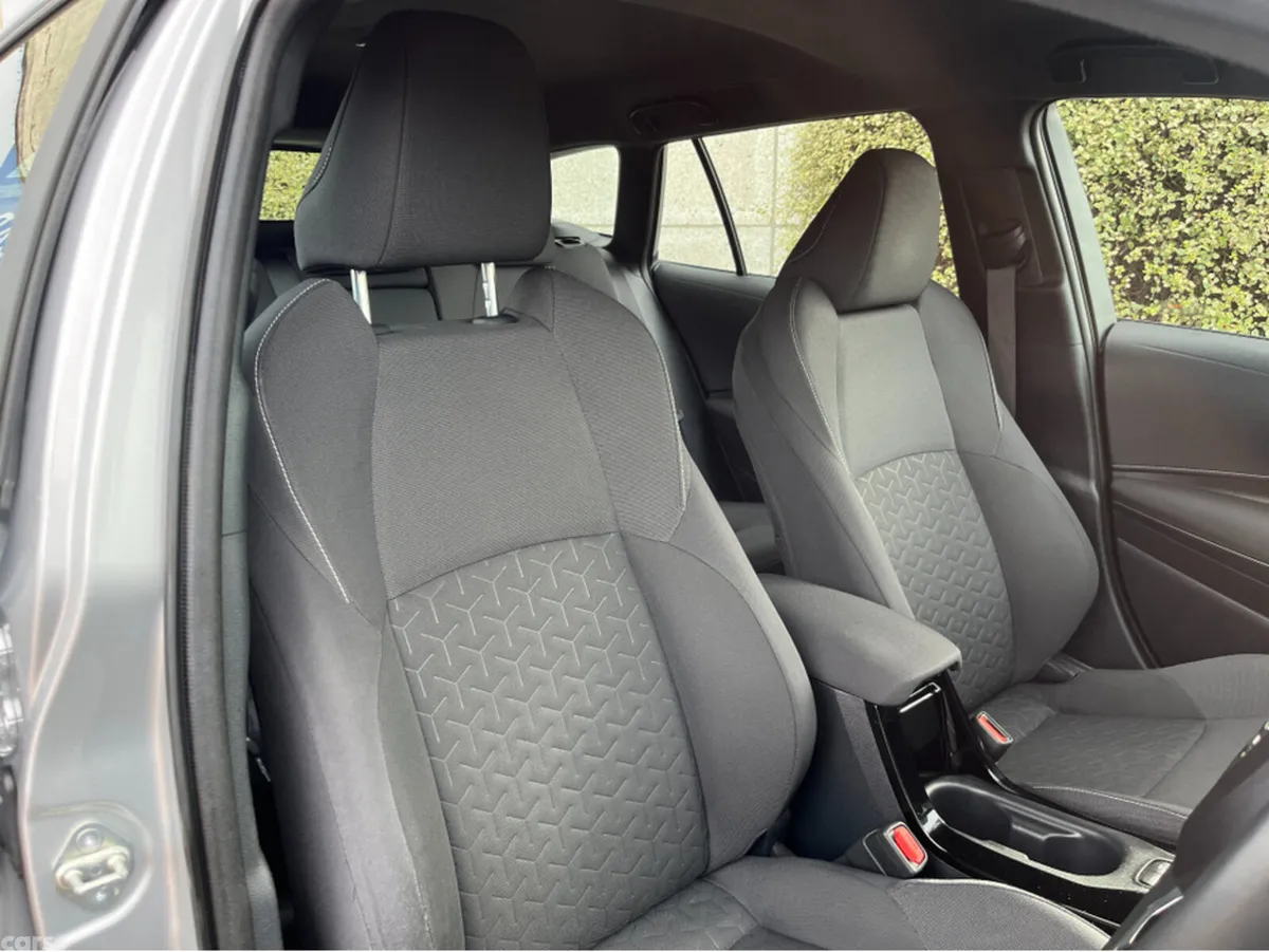 Toyota Corolla Estate, Petrol Hybrid, 2022, Grey