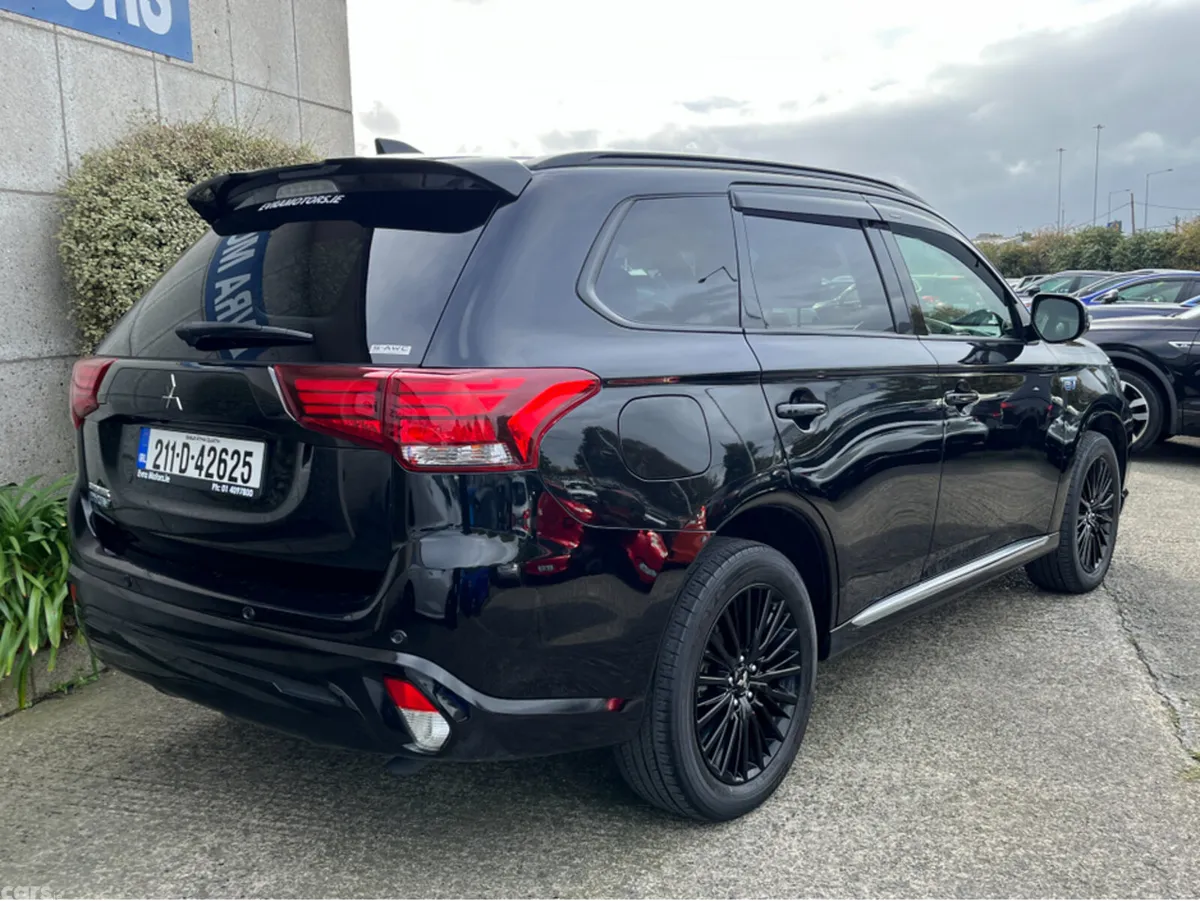 Mitsubishi Outlander SUV, Petrol Plug-in Hybrid, 2021, Black