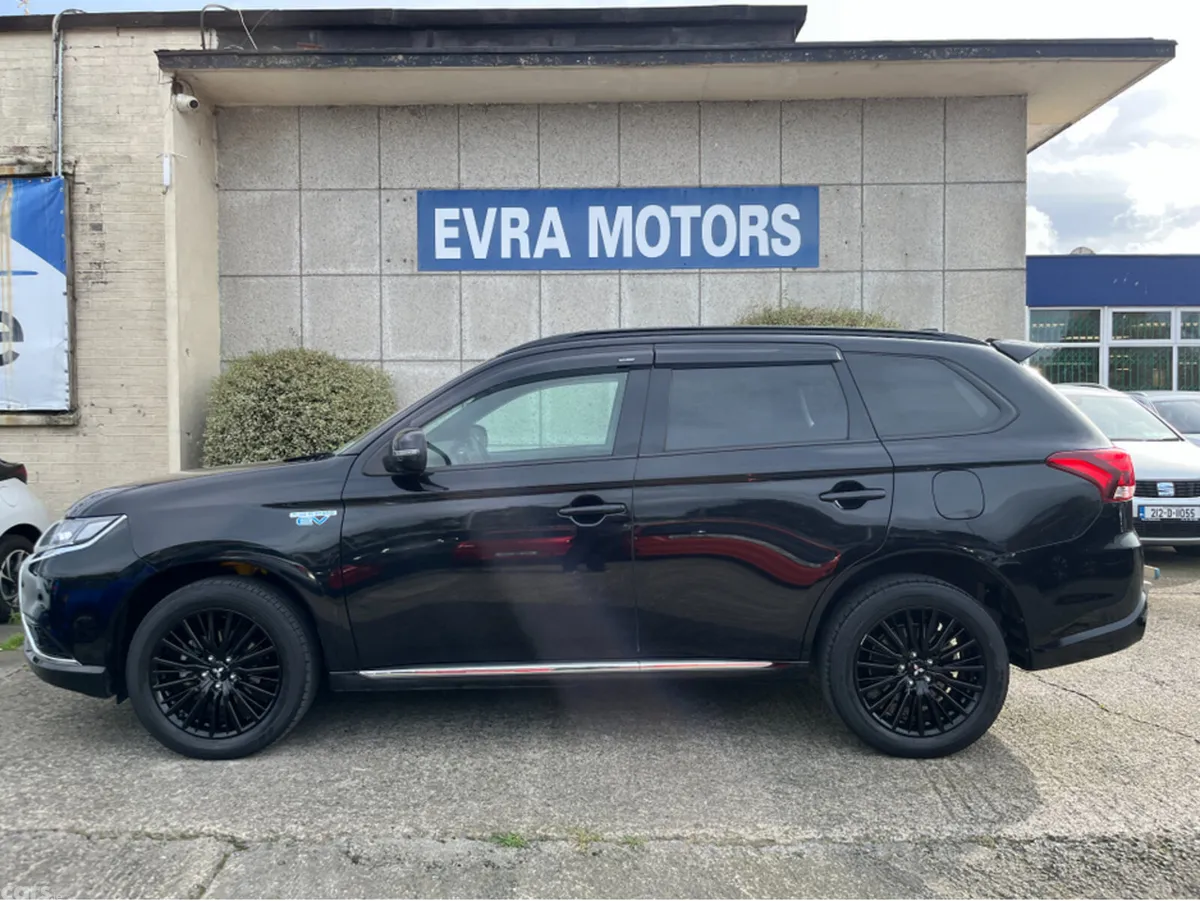Mitsubishi Outlander SUV, Petrol Plug-in Hybrid, 2021, Black