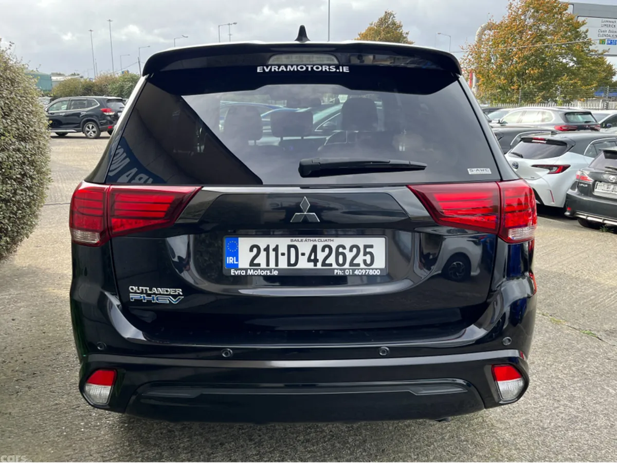 Mitsubishi Outlander SUV, Petrol Plug-in Hybrid, 2021, Black
