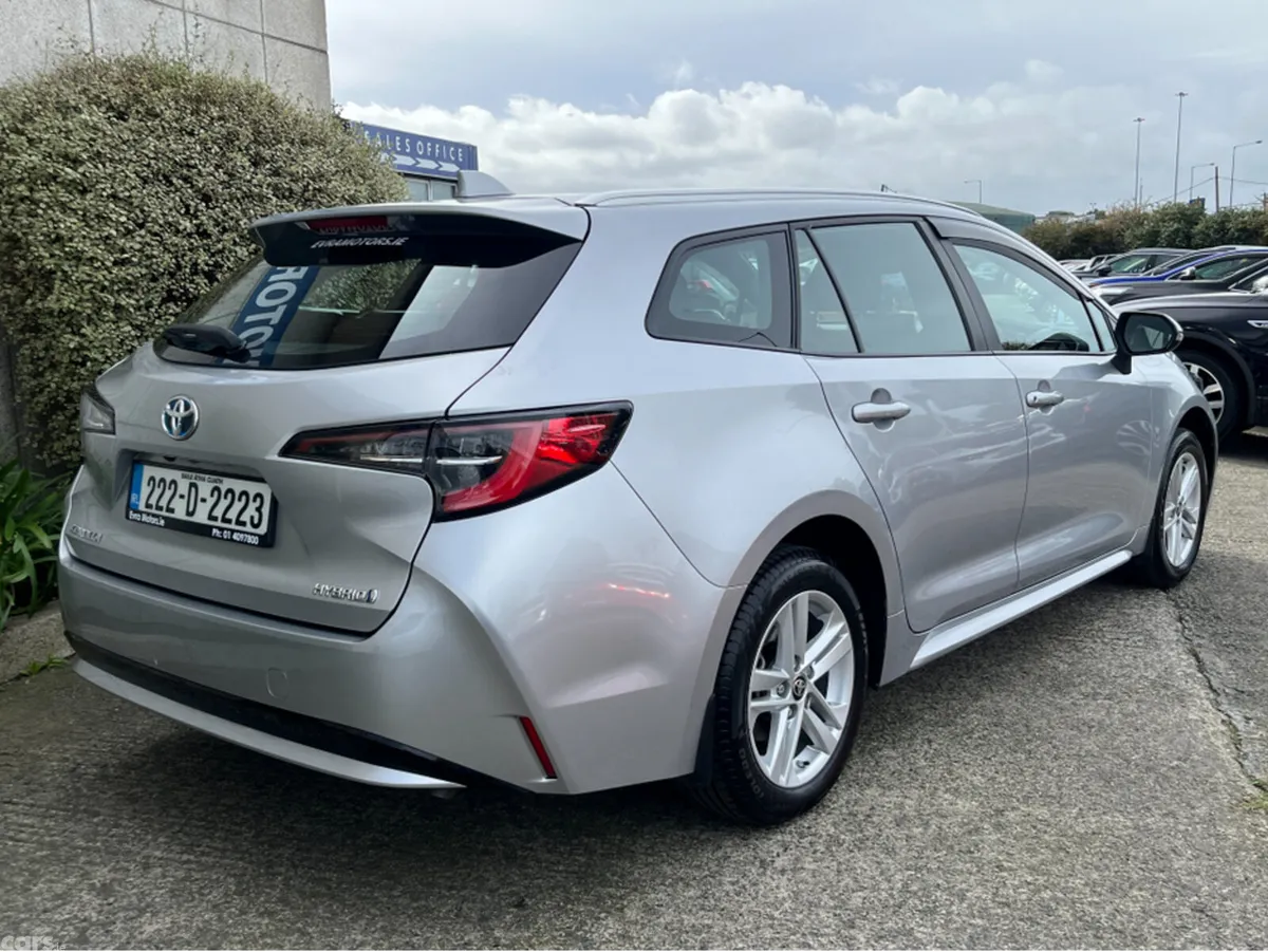 Toyota Corolla Estate, Petrol Hybrid, 2022, Grey