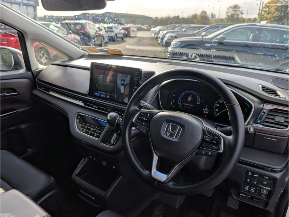 Honda Odyssey MPV, Petrol Hybrid, 2021, White