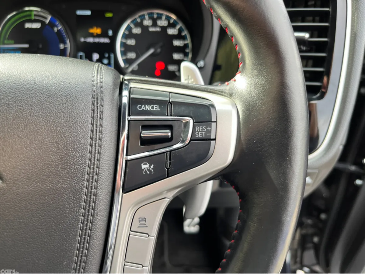 Mitsubishi Outlander SUV, Petrol Plug-in Hybrid, 2021, Black