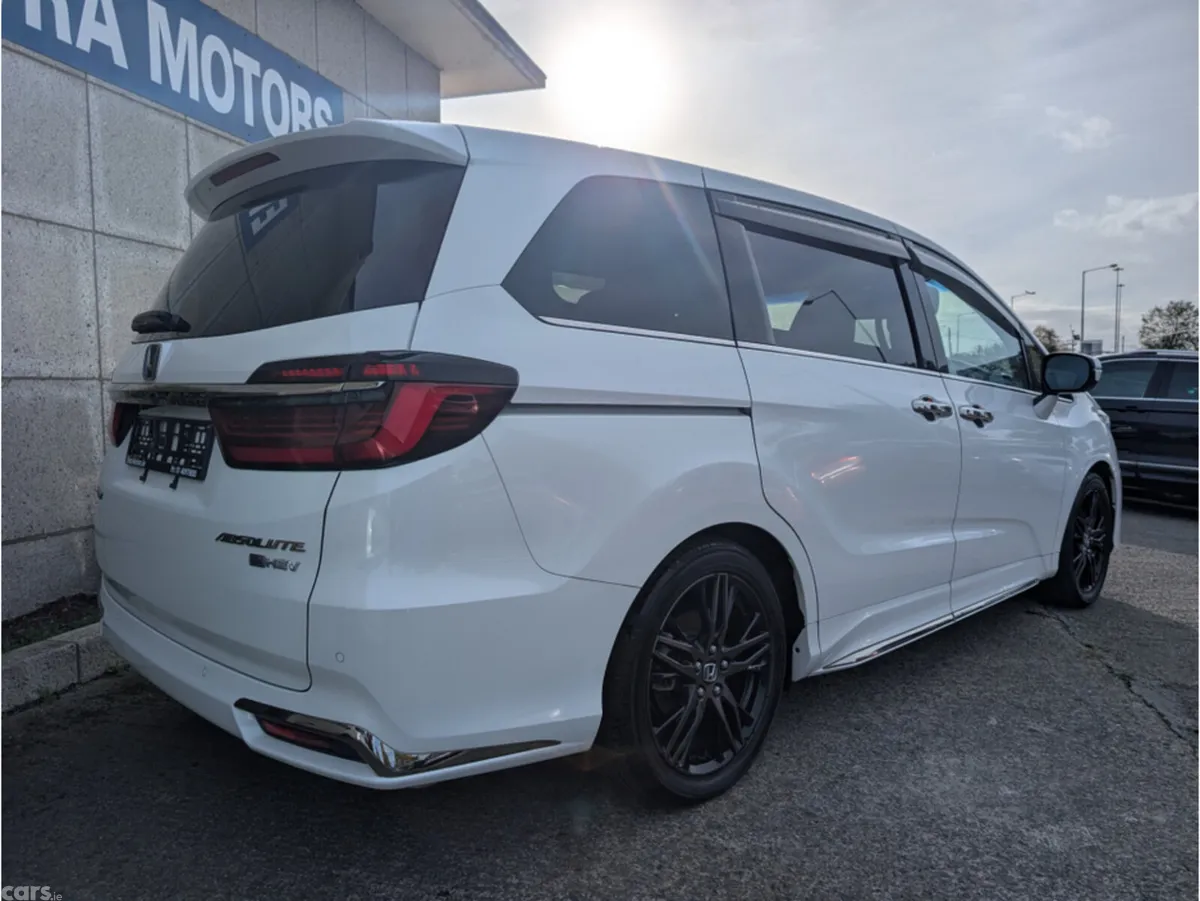 Honda Odyssey MPV, Petrol Hybrid, 2021, White