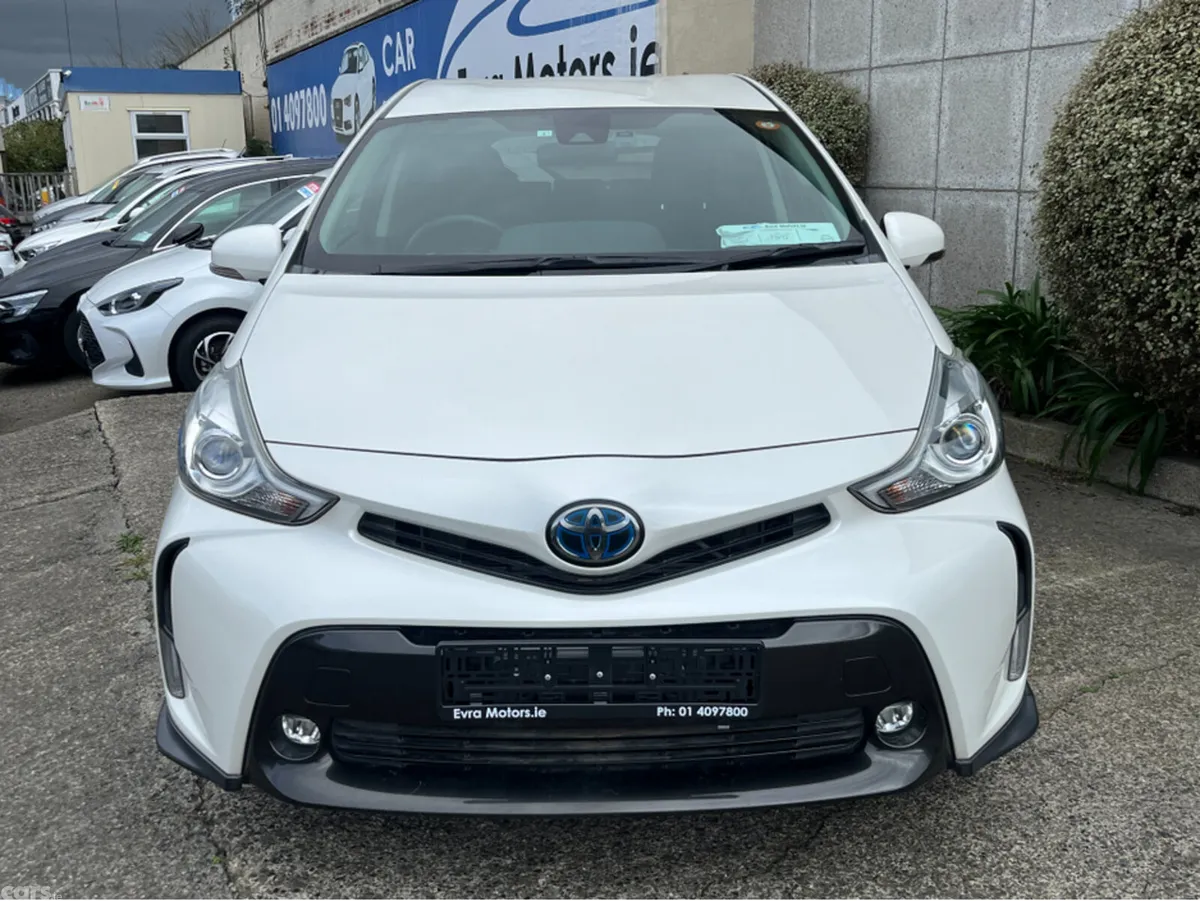 Toyota Prius MPV, Petrol Hybrid, 2019, White