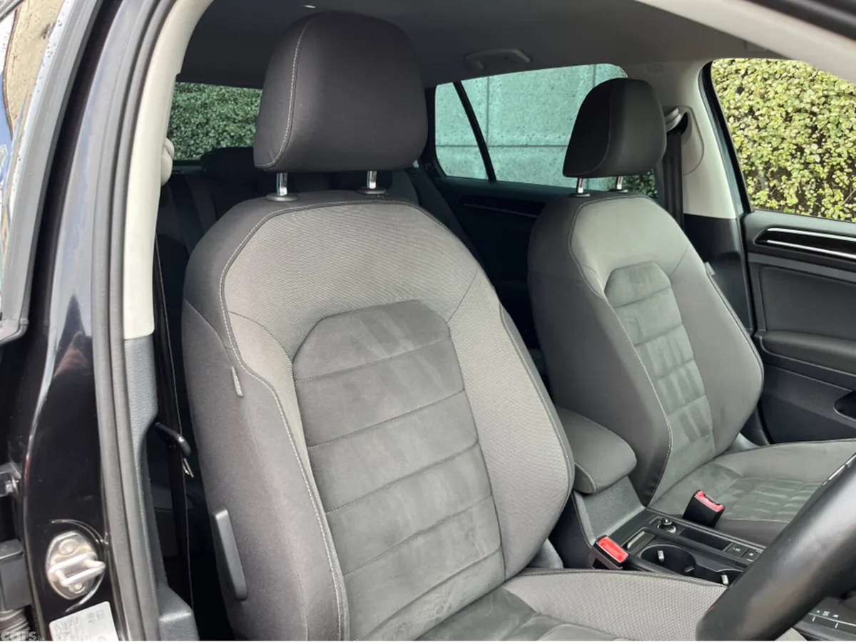 Volkswagen Golf Hatchback, Petrol, 2018, Black