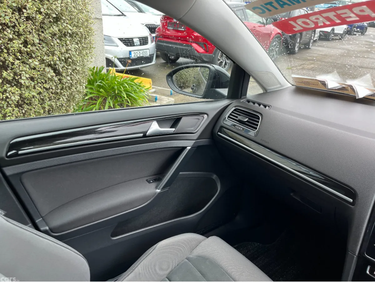 Volkswagen Golf Hatchback, Petrol, 2018, Black