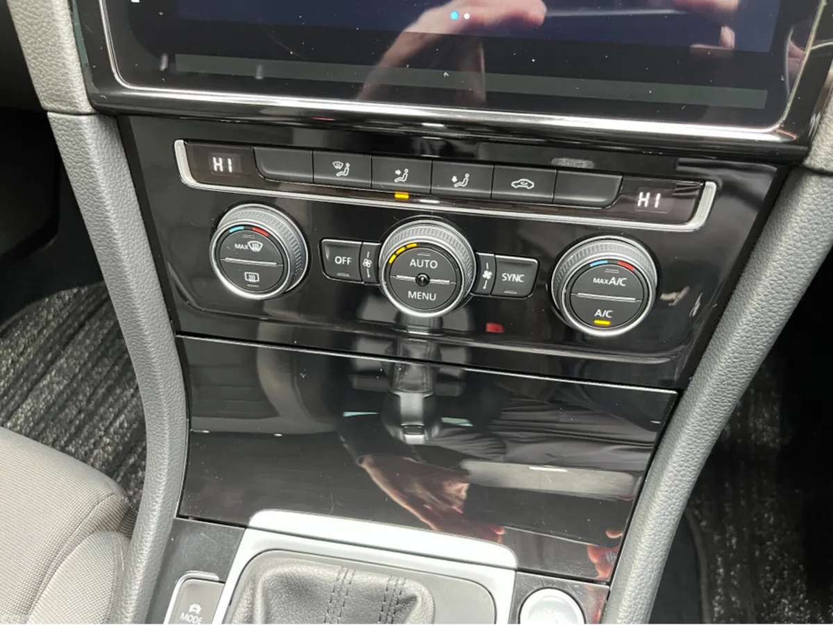 Volkswagen Golf Hatchback, Petrol, 2018, Black