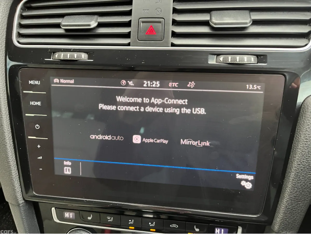 Volkswagen Golf Estate, Diesel, 2019, Blue