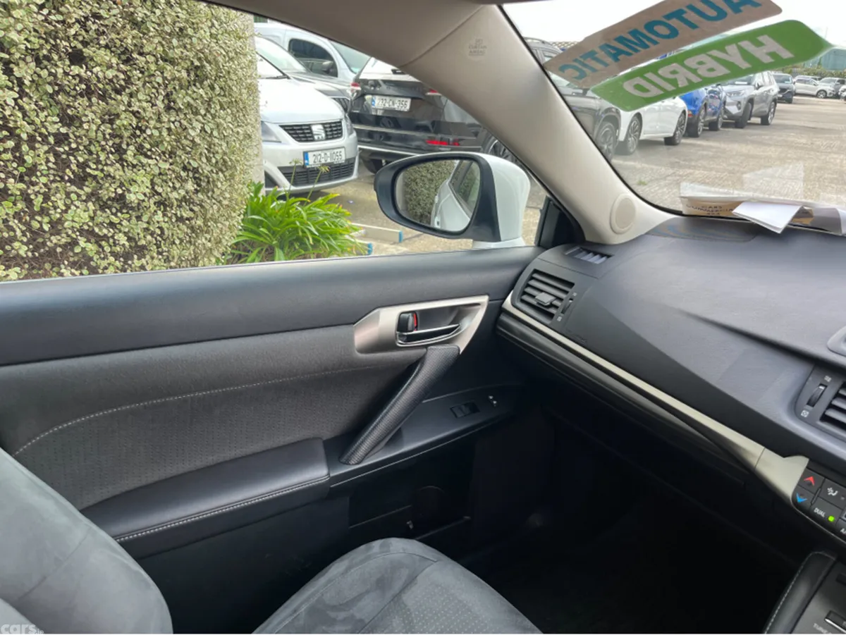 Lexus CT Hatchback, Petrol Hybrid, 2021, White