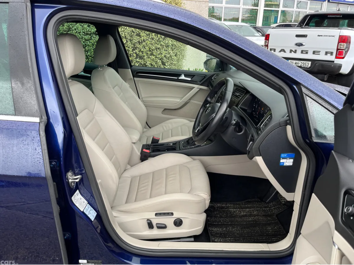 Volkswagen Golf Estate, Diesel, 2019, Blue