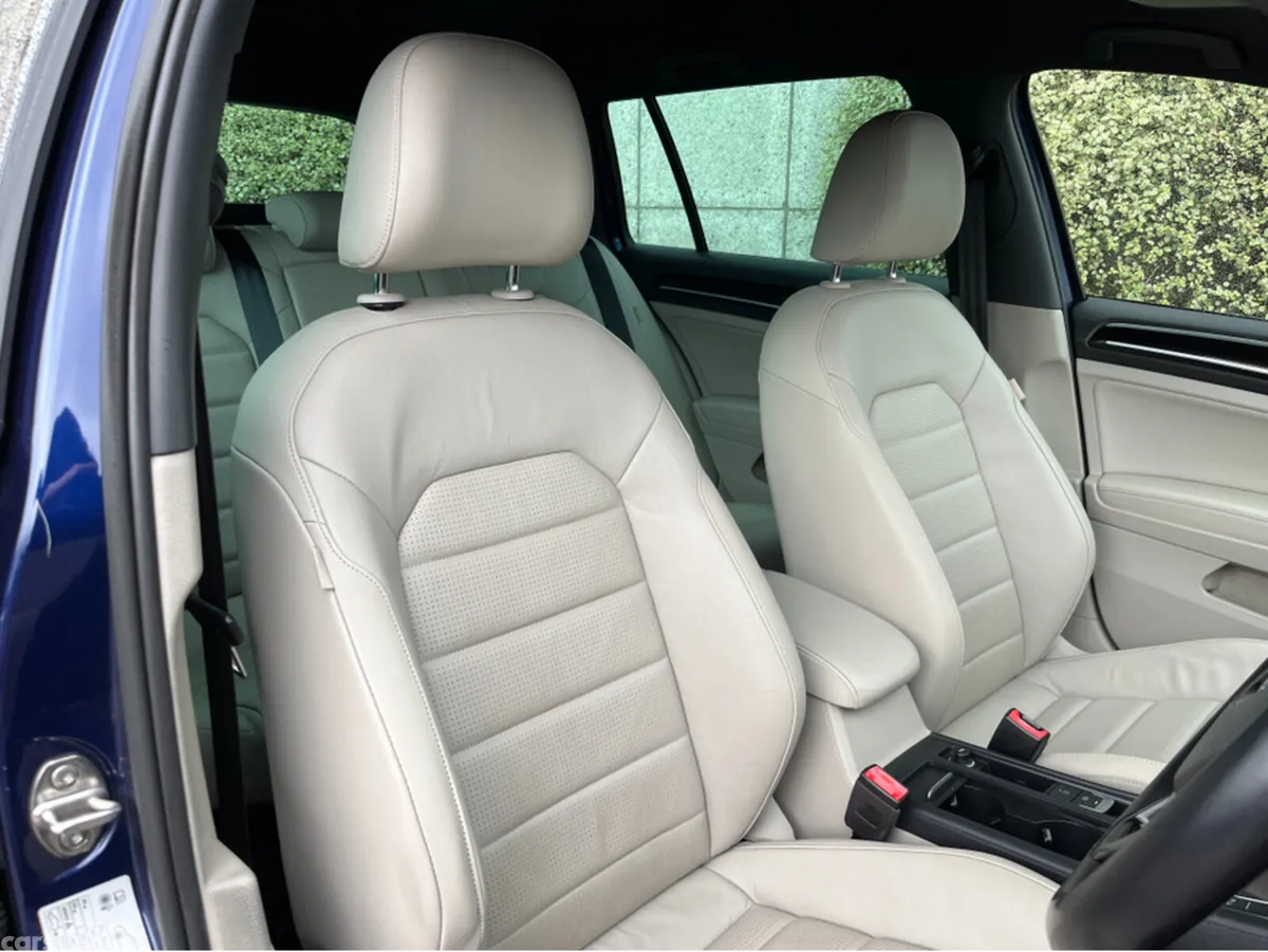 Volkswagen Golf Estate, Diesel, 2019, Blue