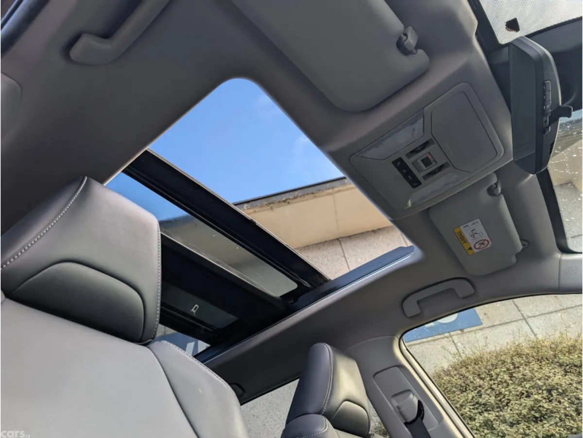Toyota RAV4 SUV, Petrol Hybrid, 2021, Black