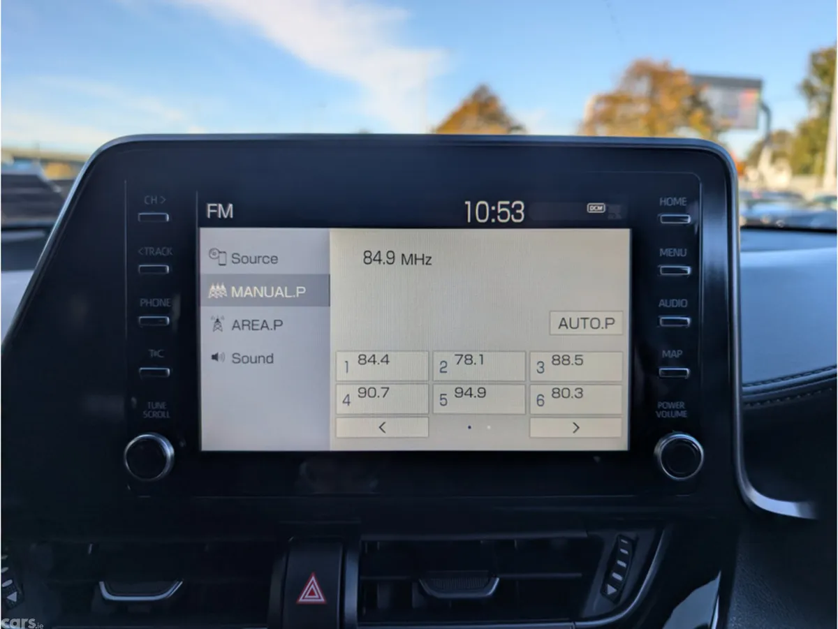 Toyota C-HR SUV, Petrol Hybrid, 2023, Red