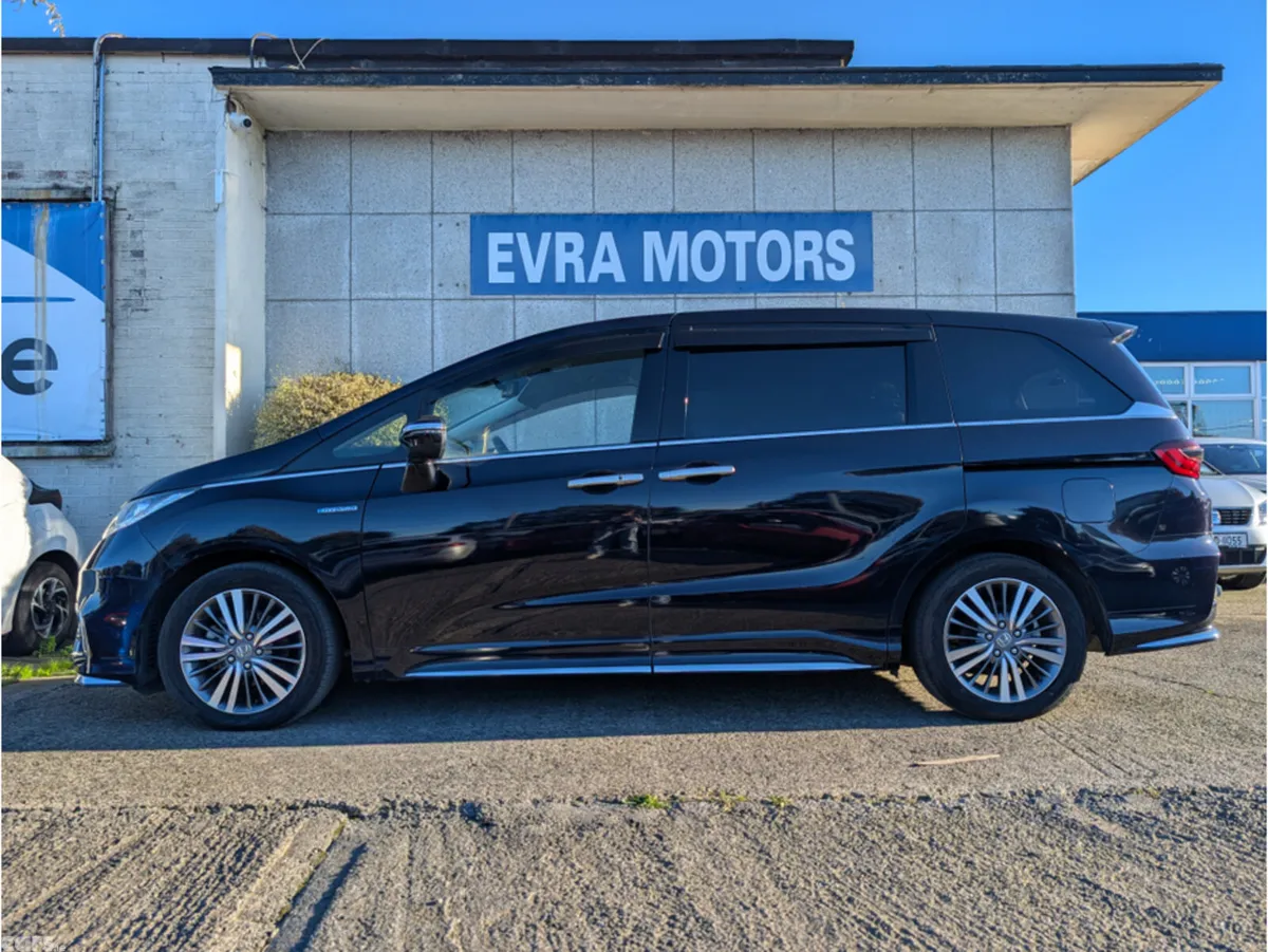 Honda Odyssey MPV, Petrol Hybrid, 2019, Blue