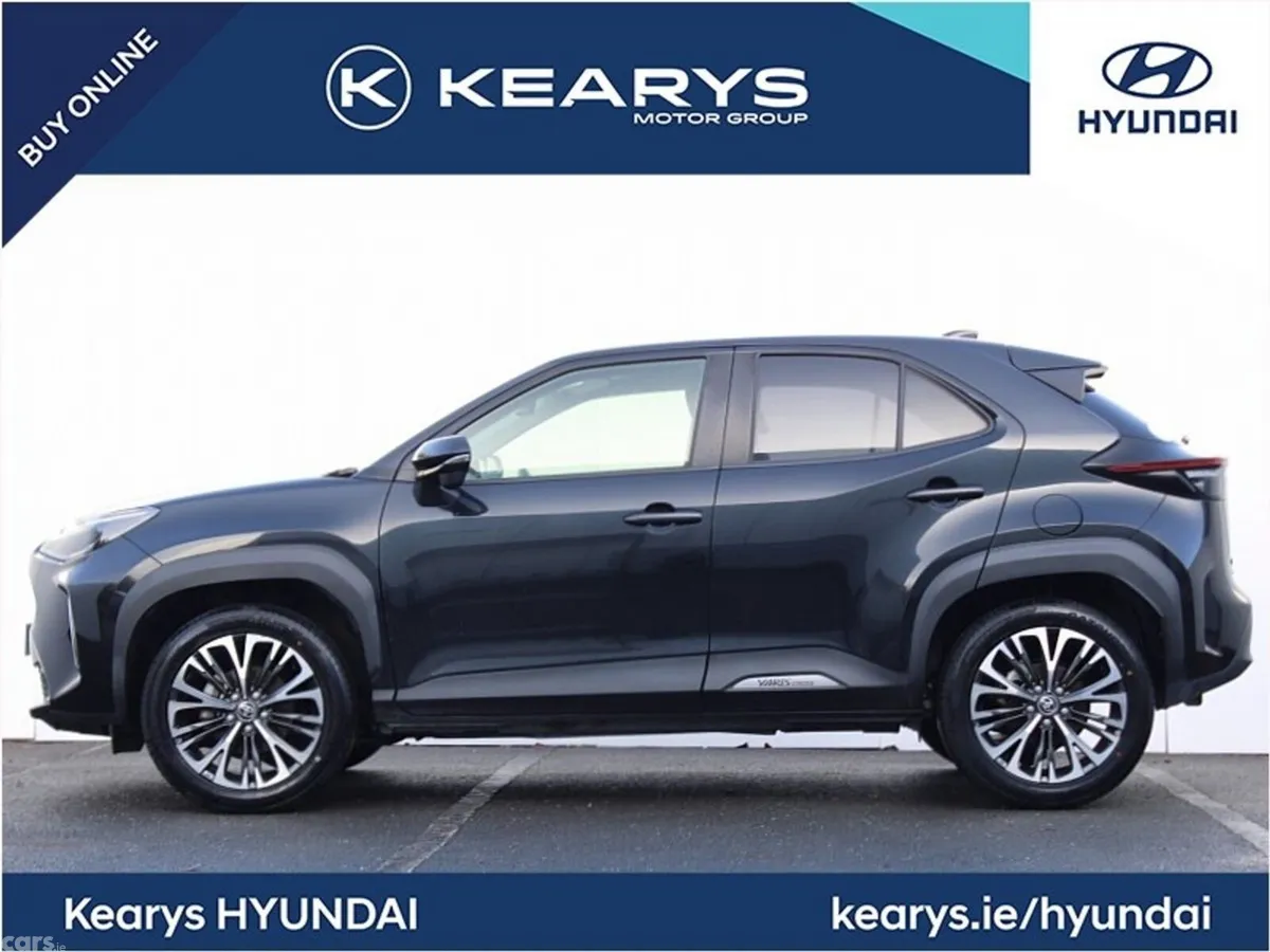 Toyota Yaris Cross Hatchback, Petrol Hybrid, 2021, Black