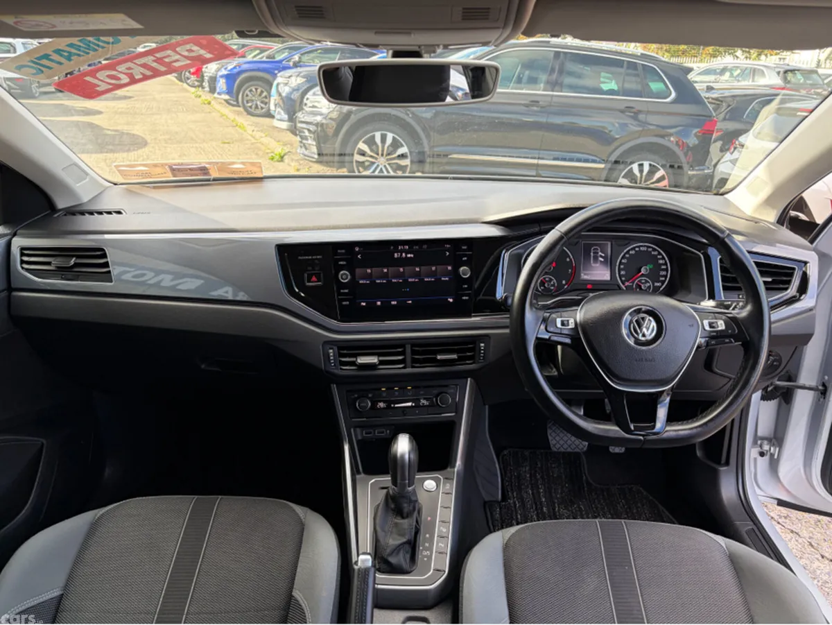 Volkswagen Polo Hatchback, Petrol, 2018, Silver