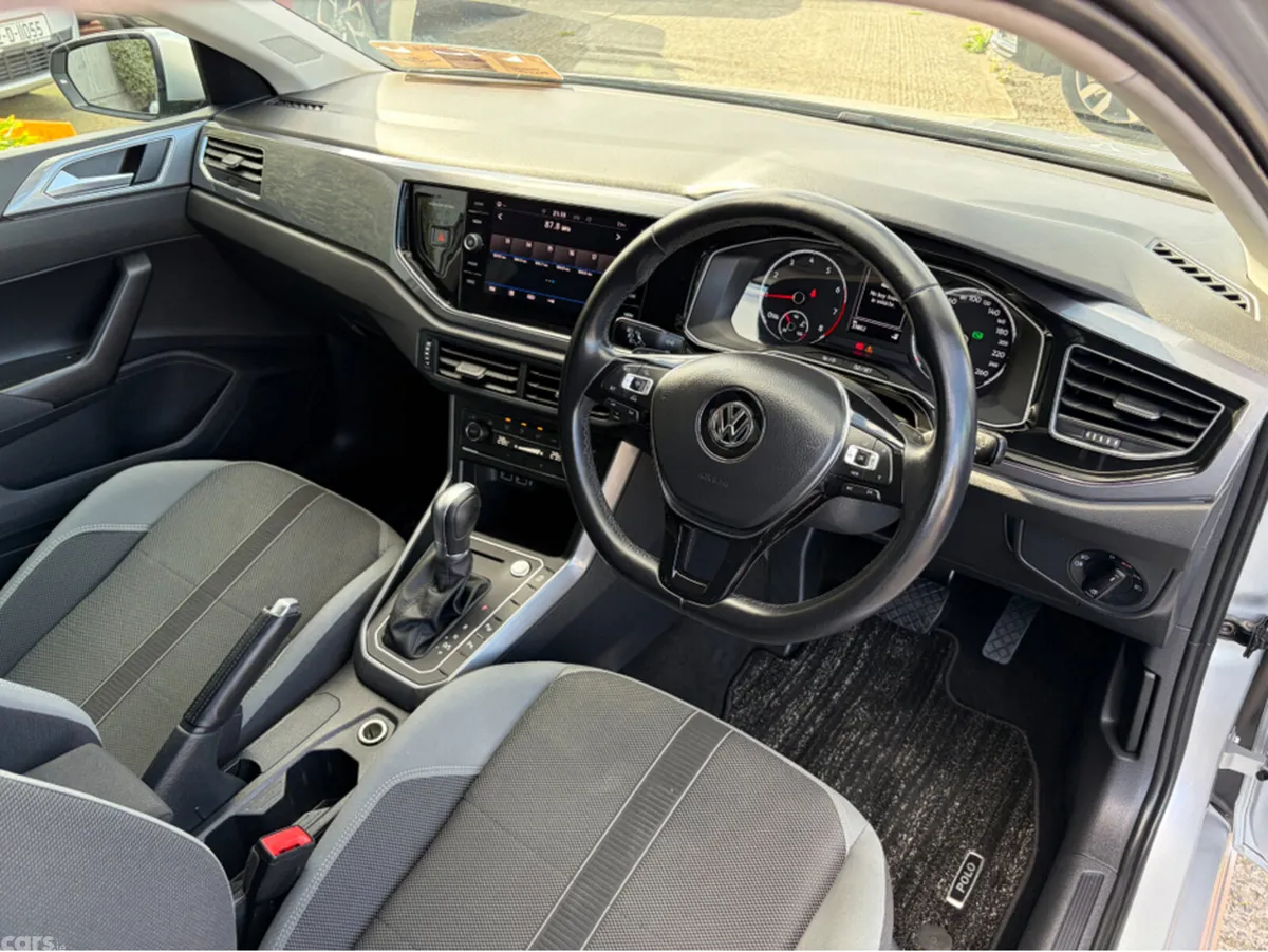 Volkswagen Polo Hatchback, Petrol, 2018, Silver