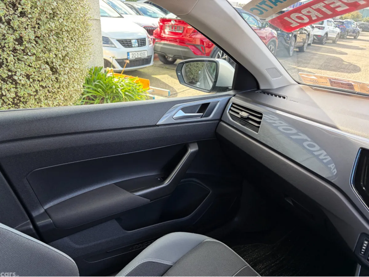 Volkswagen Polo Hatchback, Petrol, 2018, Silver