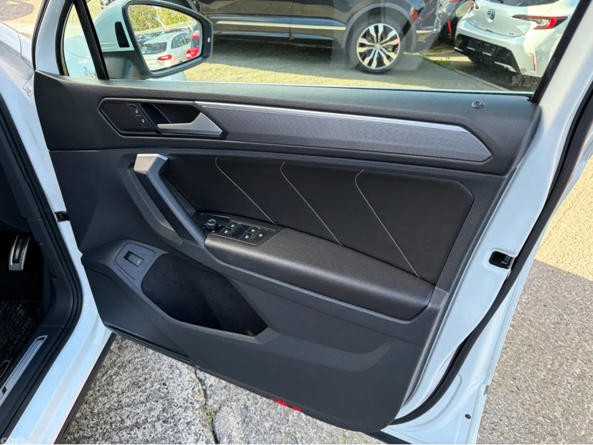 Volkswagen Tiguan SUV, Diesel, 2019, White