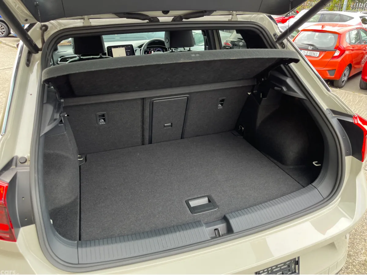 Volkswagen T-Roc SUV, Diesel, 2023, Grey