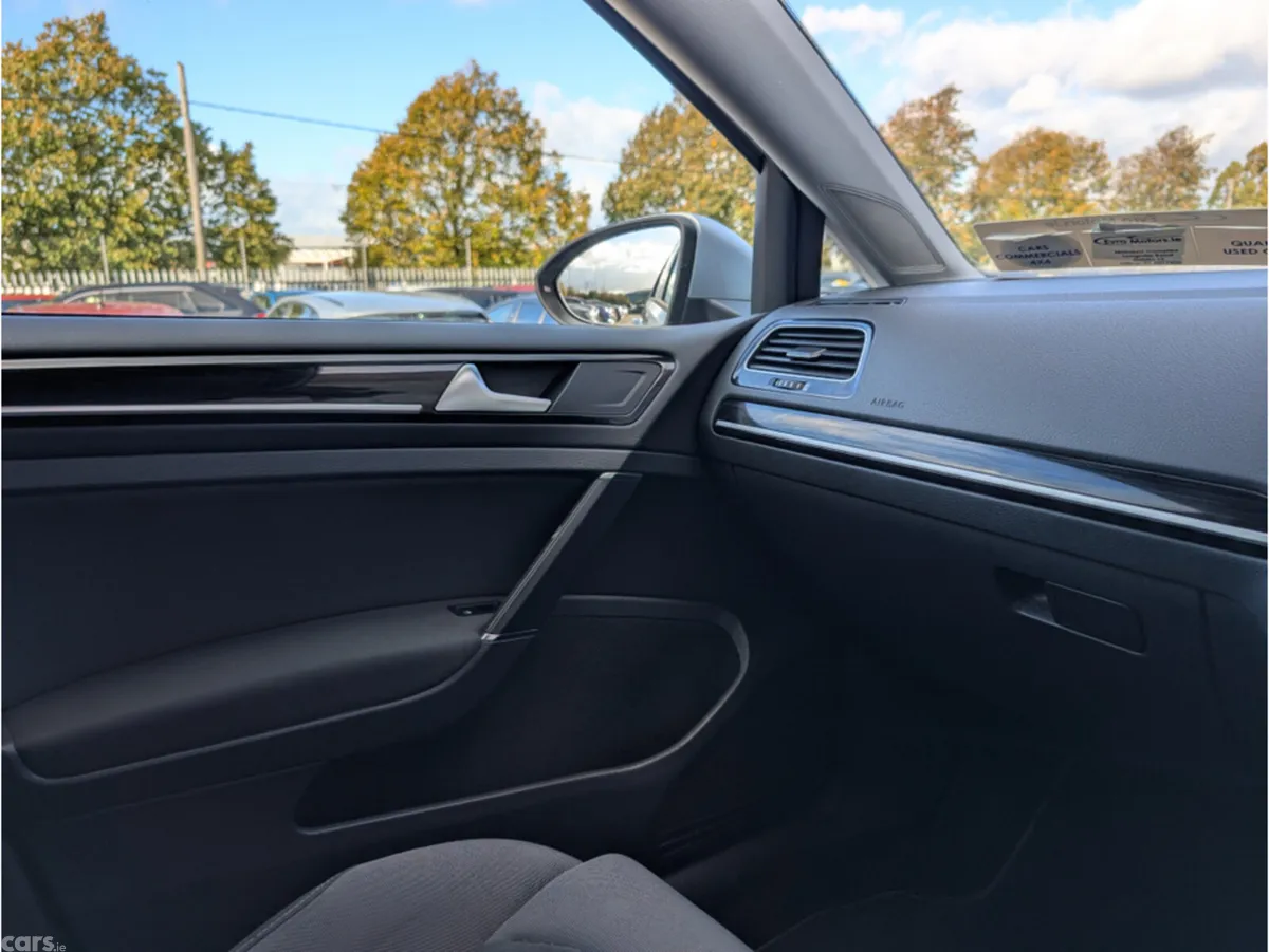 Volkswagen Golf Hatchback, Petrol, 2018, Grey