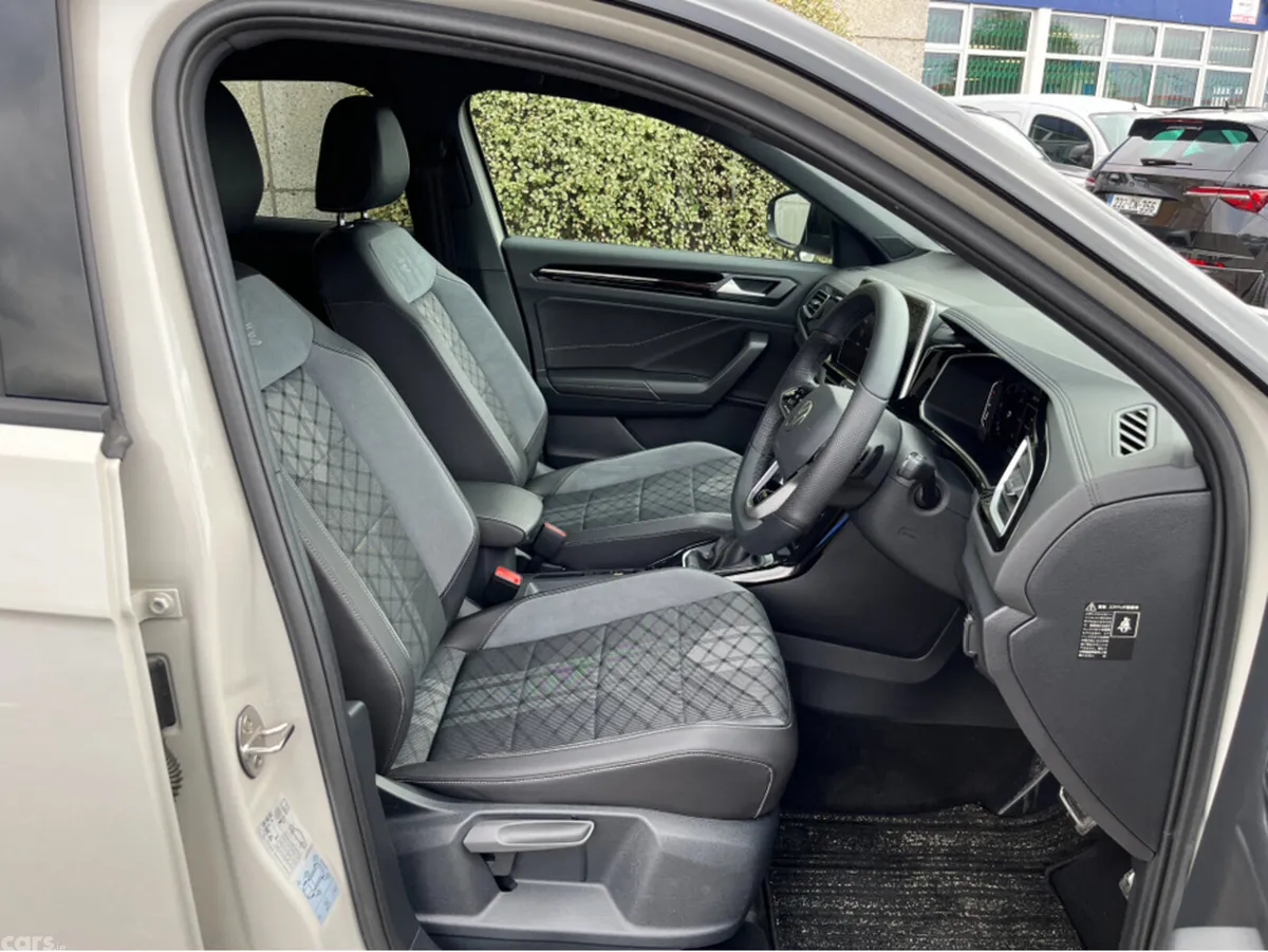 Volkswagen T-Roc SUV, Diesel, 2023, Grey