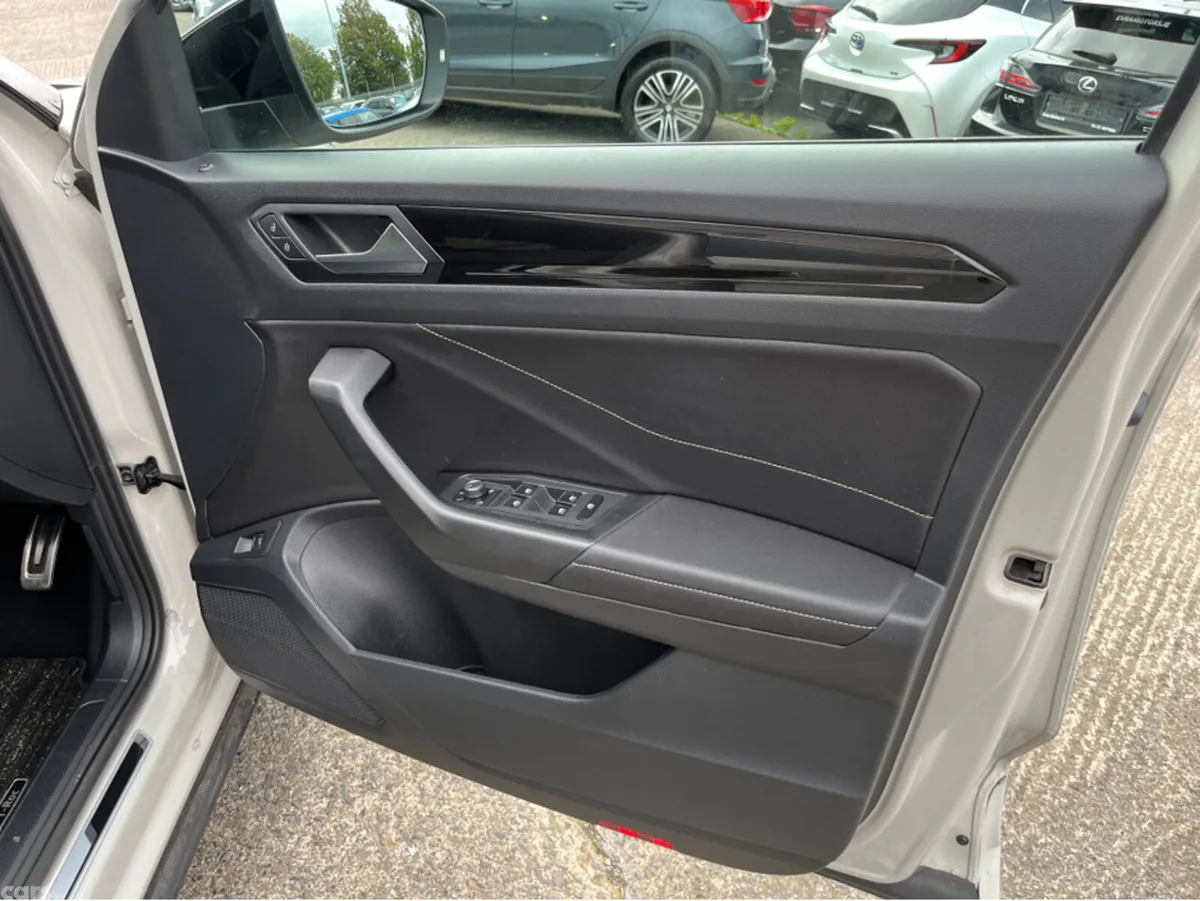 Volkswagen T-Roc SUV, Diesel, 2023, Grey
