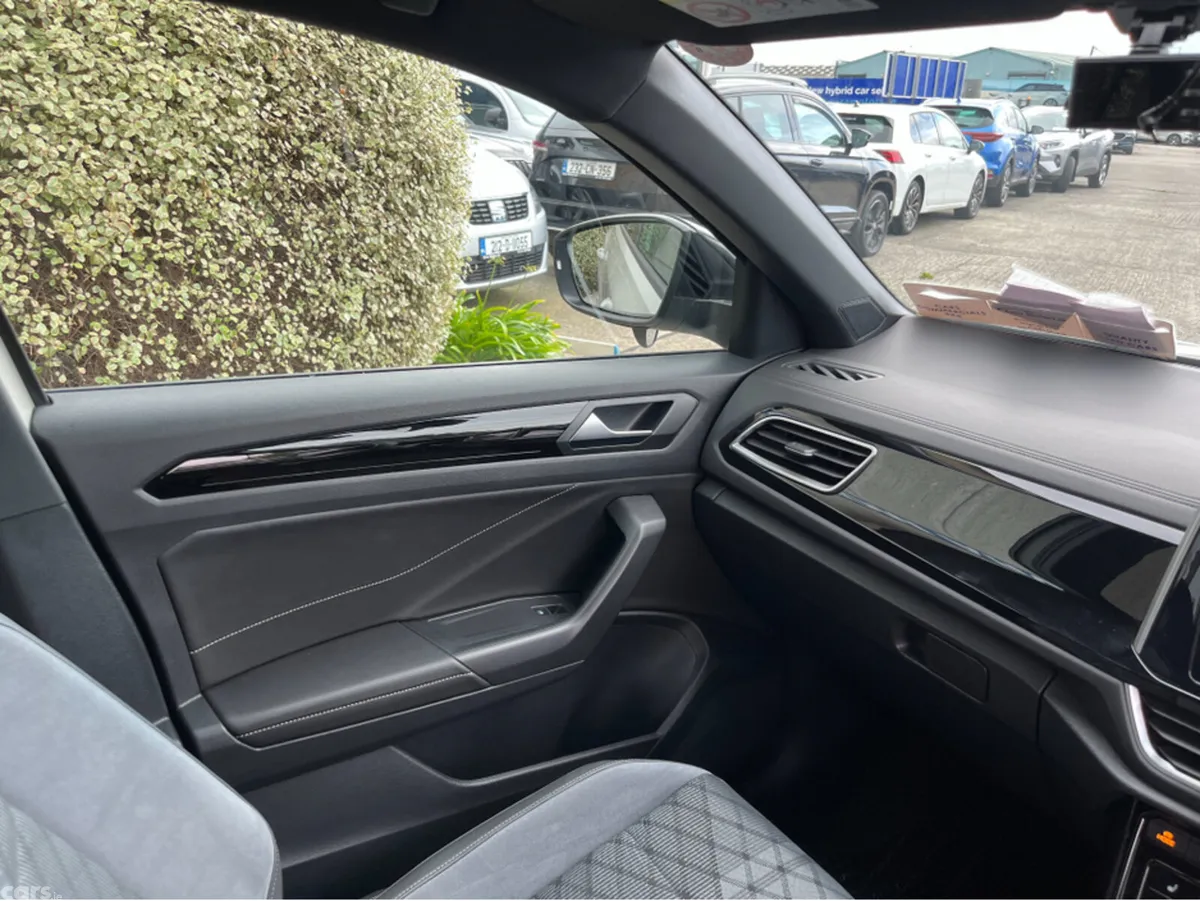 Volkswagen T-Roc SUV, Diesel, 2023, Grey