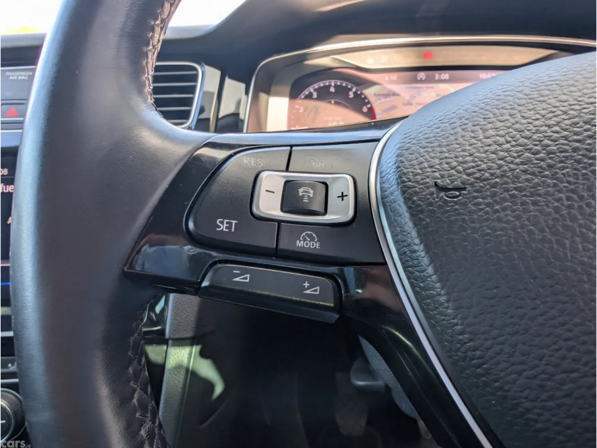Volkswagen Golf Hatchback, Petrol, 2018, Grey