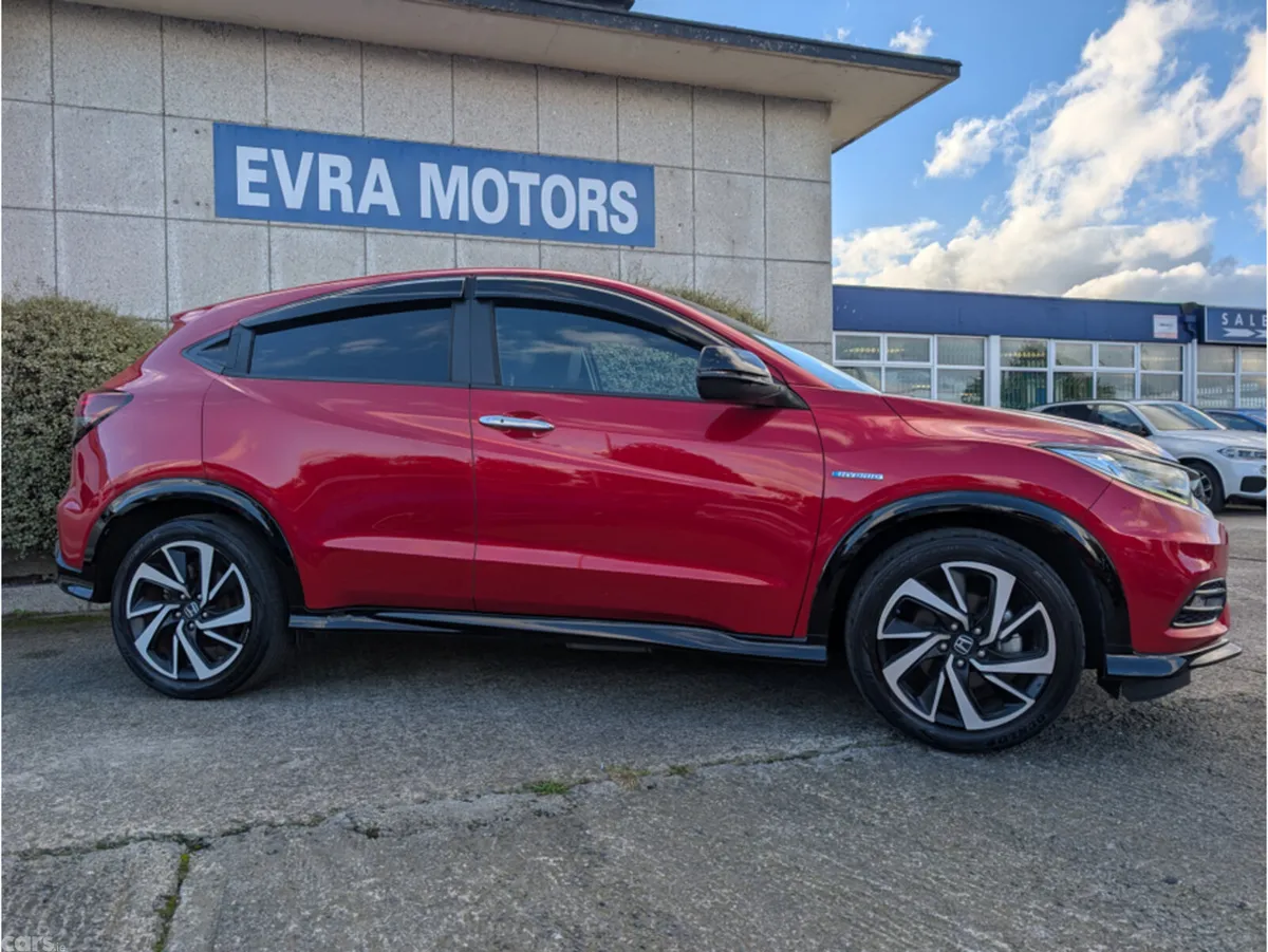 Honda Vezel Hatchback, Petrol Hybrid, 2018, Red