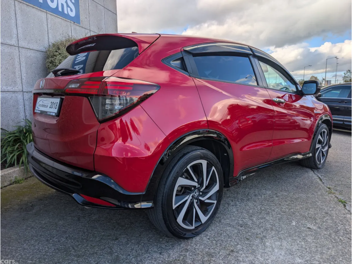 Honda Vezel Hatchback, Petrol Hybrid, 2018, Red